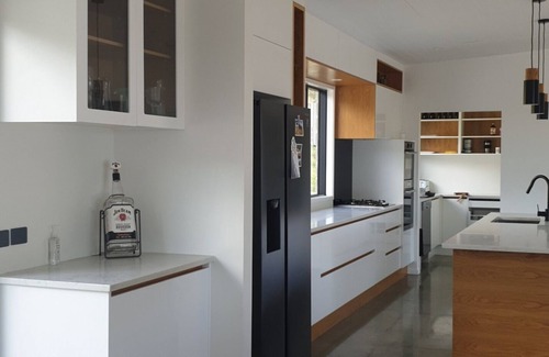 Mangawhai House | summer is calling for good family fun!nget in quickly