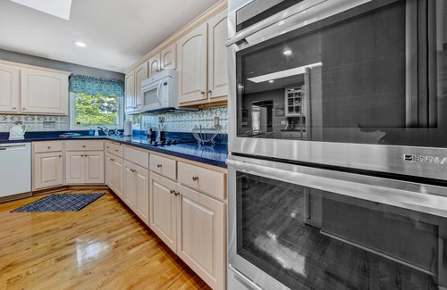 Huddleston House | Summer Lane NO WAKE Cove/FLAT Lot/FirePit/Boats/Hot Tub/Gamerm/Cabana/Generator