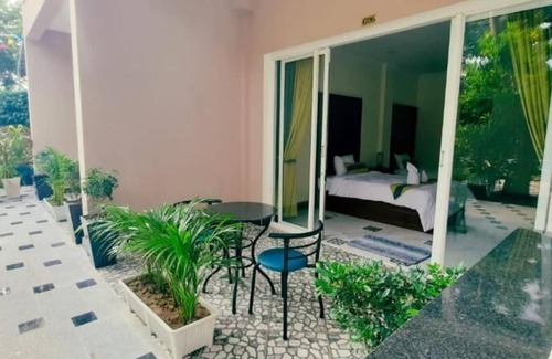Krong Kaeb Hotel | Summer Resort