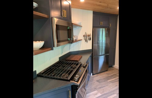 Cape Porpoise Cottage | Summer Sale. A Few Prime Weeks Still Available. Exclusive Waterfront Cottage.
