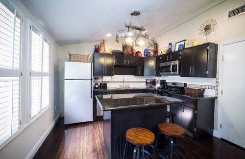 East Riverside House | Summer Sale!, Gorgeous house, pet friendly , FAST INTERNET, #21RSTR-13321