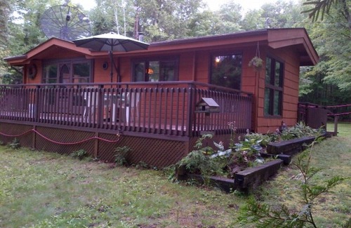Algonquin Highlands Cottage | Summer Sanctuary - Dorset, Ontario, Canada