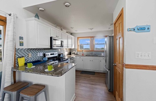 Waves House | SUMMER SAVINGS- Oceanview Home w/Saltwater Pool, Hot Tub, Game Room, Basketball