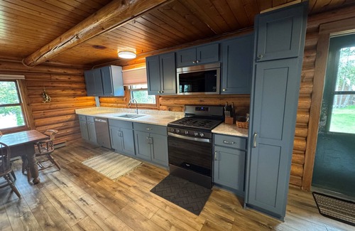 Watersmeet Cabin | Summer Special! 20% discount on week stay! Log Home on Cisco Chain of Lakes