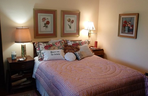 Louisville House | Summer Special! 3000 square ft Whole Home for $299! Great Views!