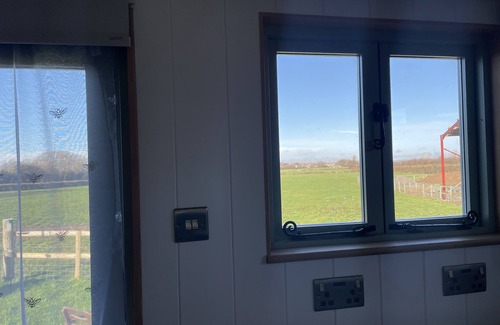 Hayling Island Cabin | 'Summer Time' at The Hut on a working farm by the South Coast