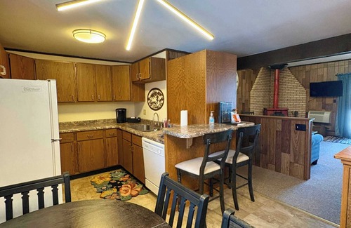 Bessemer Villa | Summer Vacation Get Away! I Alpen Villas at Powderhorn Mountain