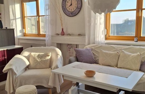 Glanz an der Weinstrasse Apartment | Summer Wine
