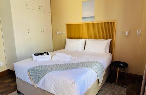 Pollok Beach House | Summerstrand Beach Guest House