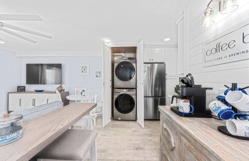 Panama City Beach Condo | Summit 1108- 1 Bedroom 1.5 Bathrooms Sleeps 6