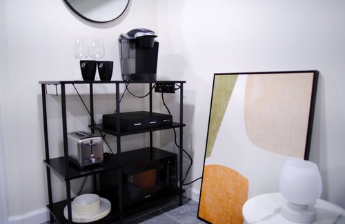 McGinley Square Apartment | Summit Suite: Central JC Gem, Near NYC Attractions