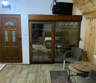 Pitomine Ski Chalet | Sumski kutak