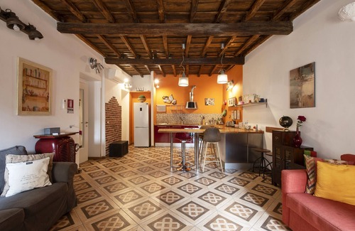 Roman Ghetto House | Sun Apartment - a charming apartment in the center of Rome