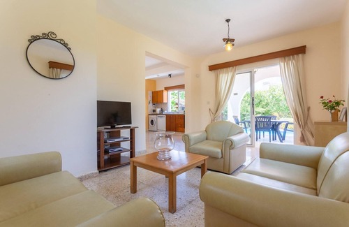 Polis Villa | Sun Beach Villa Thio Large Private Pool Walk to Beach A C Wifi Car Not Required - 2840