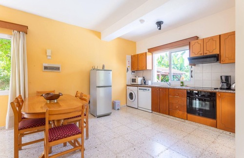 Polis Villa | Sun Beach Villa Thio Large Private Pool Walk to Beach A C Wifi Car Not Required - 2840