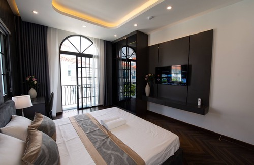 Bai Chay Resort | Sun Grand Feria