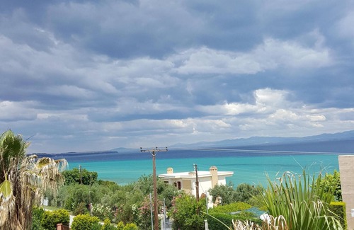 Polichrono Apartment | Sun Residence between forest and sea 30 m to the beach