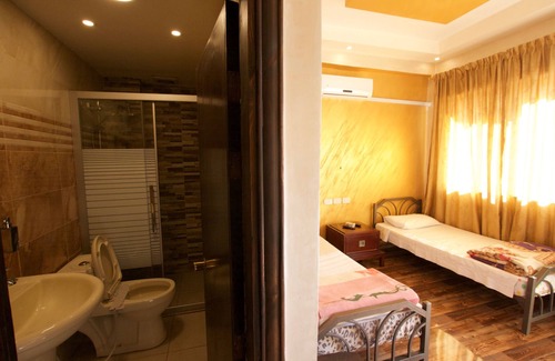 Jabal Al-Hussein Hotel | Sun Rise Hotel