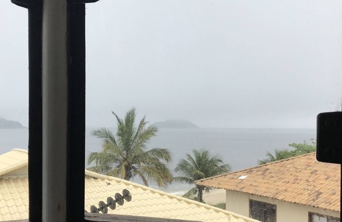 Camboinhas House | Sun, sand and security near Rio de Janeiro.
