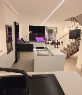 Corralejo Villa | Sun Sea villa-heated pool