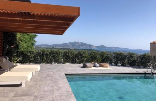 Lithakia Villa | Sun Villa (135sqm, Sea View, Infinity Pool)
