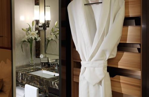 Gibraltar Hotel | Sunborn Gibraltar Yacht Hotel Resort