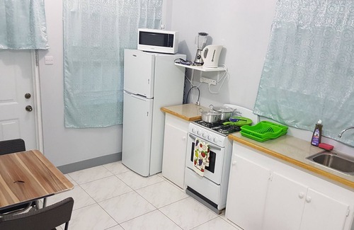 Arnos Vale Apartment | Sunburst Apartments