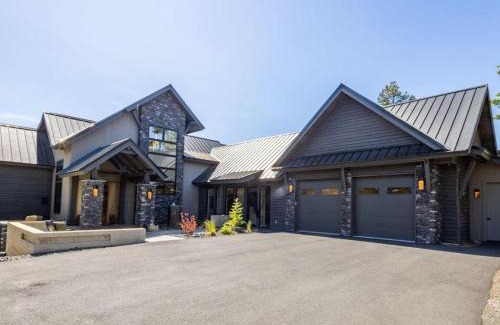 Roslyn House | Suncadia 5 Bdrm Home Wellness Retreat in Nelson Preserve