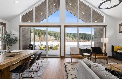 Roslyn House | Suncadia Resort Luxury Home Next To Nelson Farm