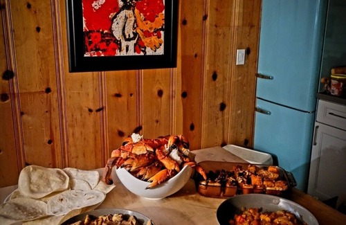 Dillon Beach Cottage | Sundog Cottage - Clean & Cozy - EV - Walk to Food & Beach - Fenced Yard for Dog