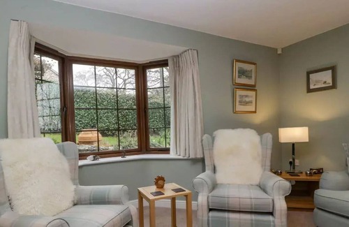 Raymonds Hill Cottage | Sundowner Cottage Near Axminster Devon