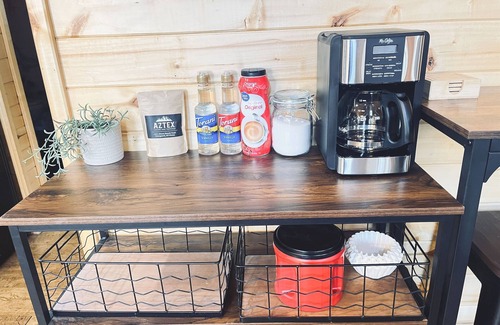 Heber Cabin | Sunflower - Pet Friendly Escape to Rim Country