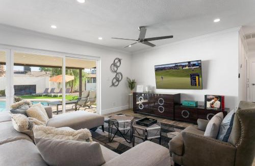 Park Scottsdale One House | Sunkiss - Pool, Spa & Mini Golf - Mins to Old Town