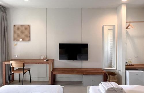 Chim Phli Hotel | SUNKISS