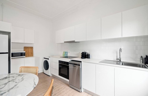 Tamarama Apartment | Sunny 1-Bedroom Apartment in Tamarama