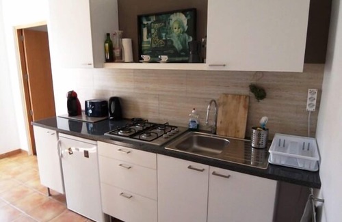 Sencelles Apartment | Sunny 1-room apartment in historic manor house with pool and garden