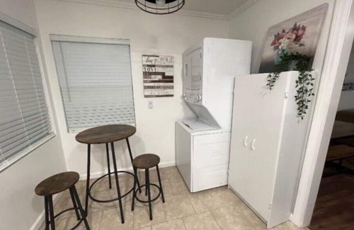 Norwalk House | Sunny 3-Bedroom Haciendann