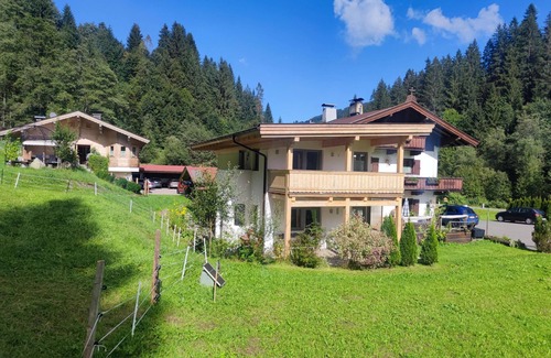 Grundau Apartment | Sunny apartment near the ski lift