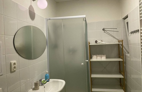 Teplice Apartment | Sunny Apartment im Stadtzentrum am Park