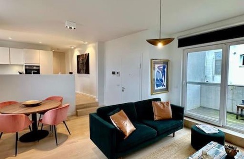 Antwerp Apartment | Sunny apartment @theater area