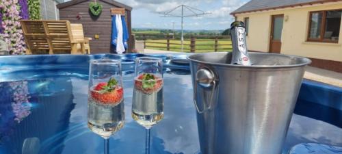Llangynog House | Sunny Bank- Countryside Escape with Private Hot Tub and countryside views