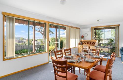 Kingston Beach Villa | Sunny Beach Holiday Home 80A