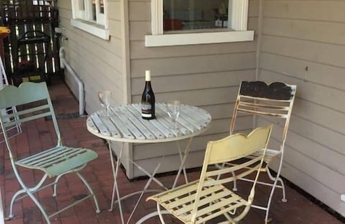 Invermay House | Sunny Character 1800's Cottage
