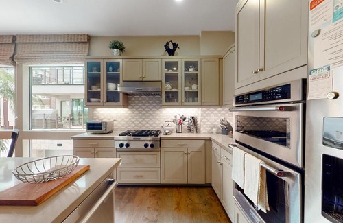 Serra Mesa Apartment | Sunny City Living