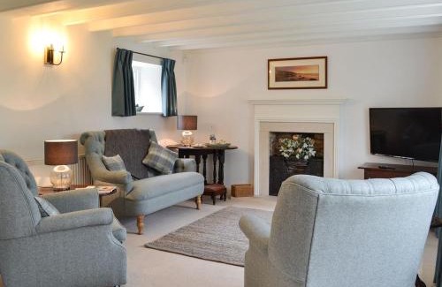 Welburn House | Sunny Cottage
