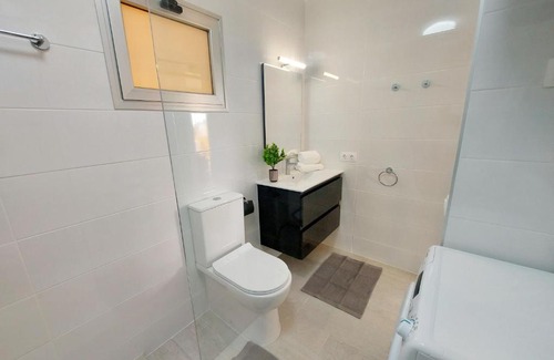 Los Cristianos Apartment | Sunny Cozy Nice Apartment LosCristianos WiFi,Pool