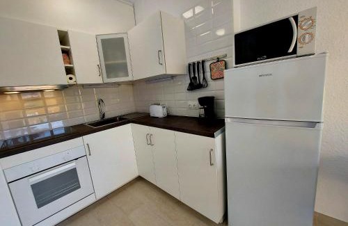 Los Cristianos Apartment | Sunny Cozy Nice Apartment LosCristianos WiFi,Pool