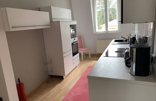 Potsdam Apartment | Sunny design apartment with balcony