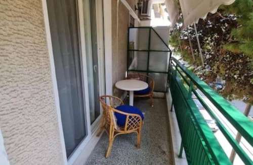 Nikaia-Agios Ioannis Rentis Apartment | Sunny Dream House