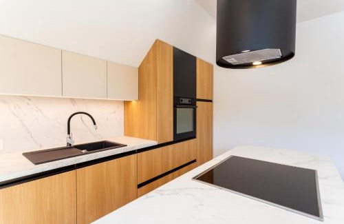 Lesce Apartment | Sunny Green Escape - Apartment with Terrace